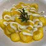Tenuta Agricola La Cava- Cantina E * San Damiano dʼAsti